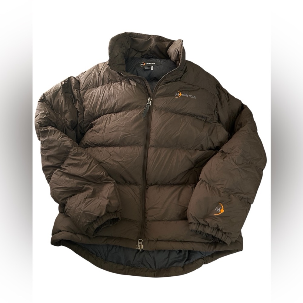 Men's Brown Insulated Down Puffer Jacket and carrying bag